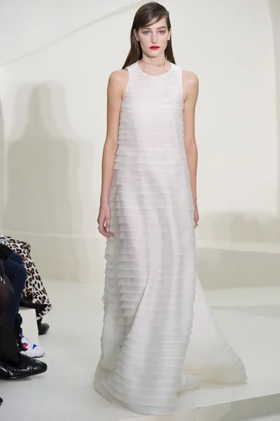 Look 38